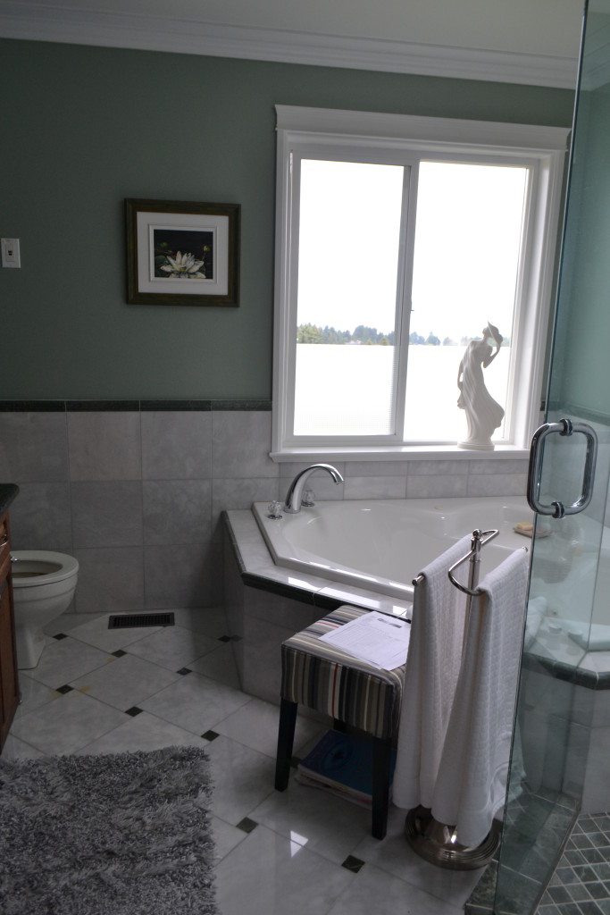 North facing room that feels cold and uninviting