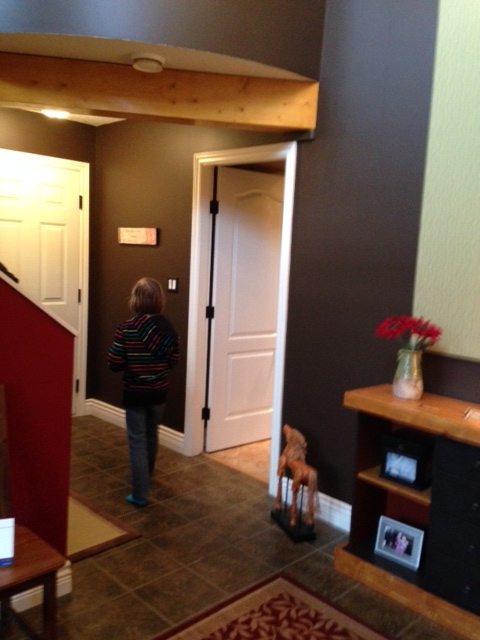 entryway foyer before taking the doorway out and painting