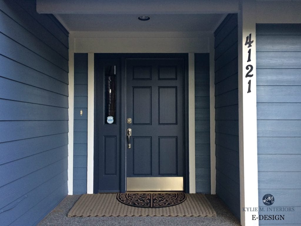 Front door painted Benjamin Moore Hale Navy, blue siding and white trim. Best paint colour. Kylie M E-design
