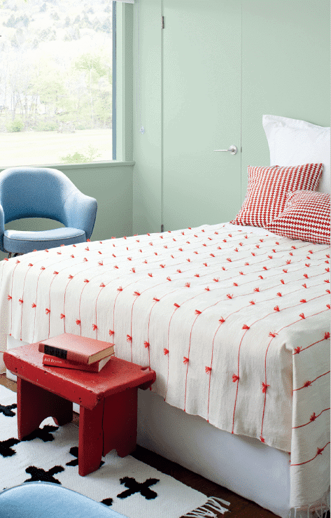 Benjamin Moore red accent colour in Caliente. Photo BM. Info Kylie M E-design colour advice
