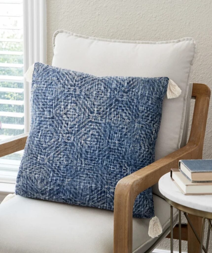 toss cushion blue to update pink carpet