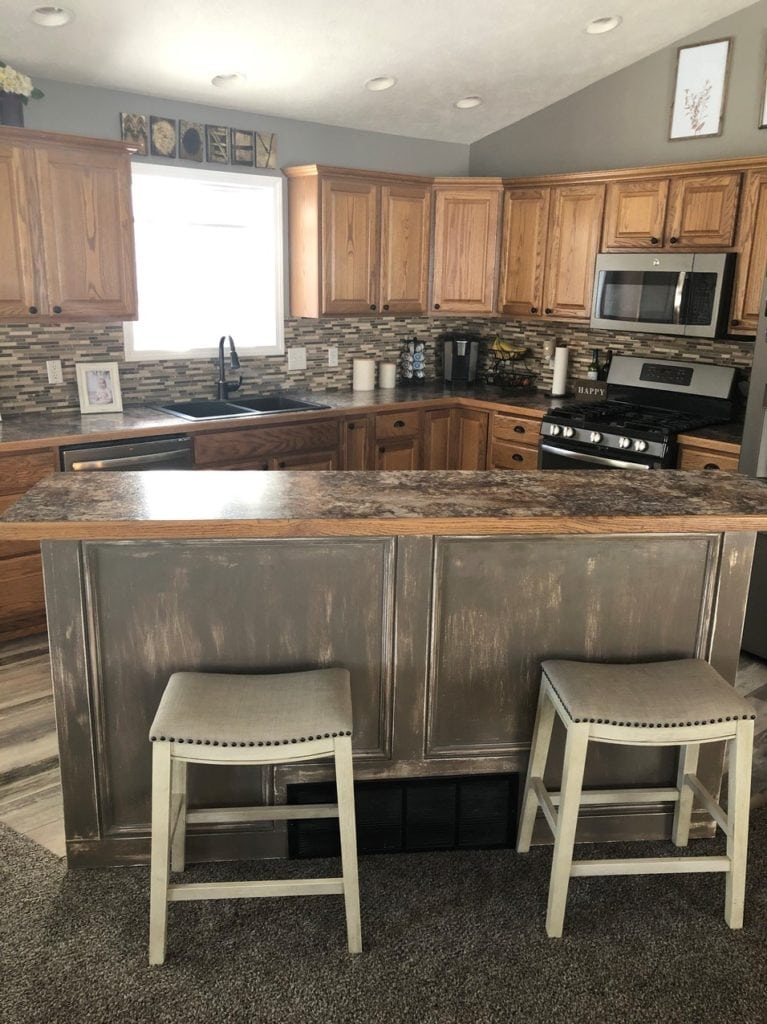 Oak kitchen before being updated (4)