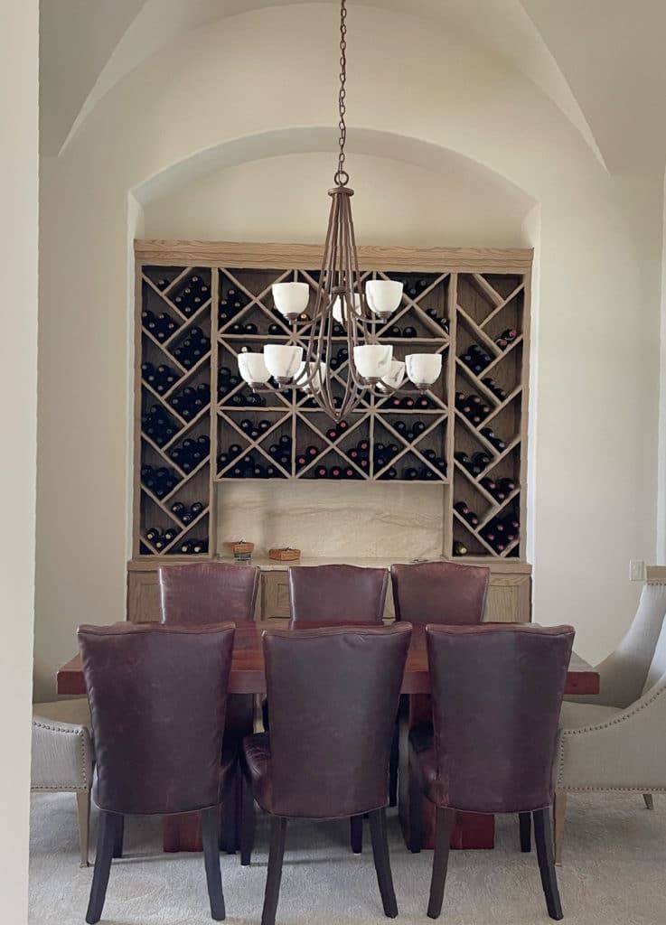 Dining room, beige tan carpet, Sherwin Williams Canvas Tan paint colour on walls. Kylie M Interiors Edesign
