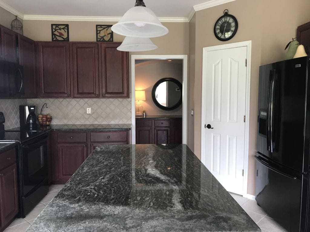 Maple, cherry toned kitchen before being painted and updated (6)