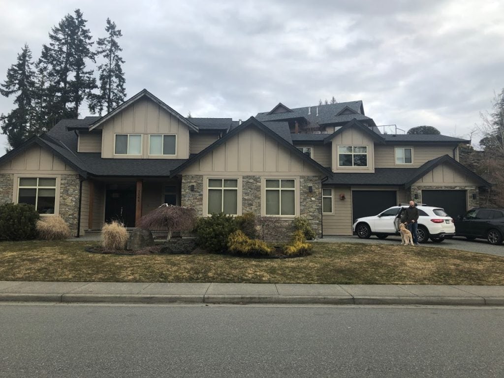 Exterior beige BEFORE edesign