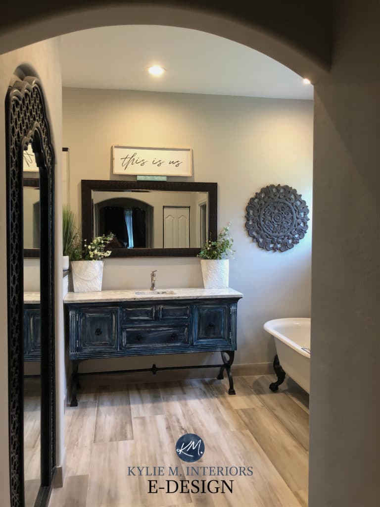 Benjamin Moore Collingwood with Sherwin Williams Peppercorn feature wall in primary bathroom, Kylie M Interiors Edesign, online diy ideas (1)