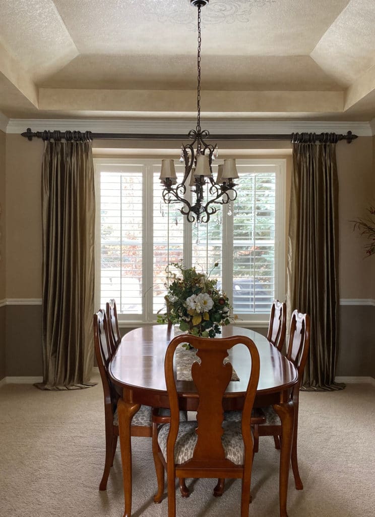Dining room before (1)