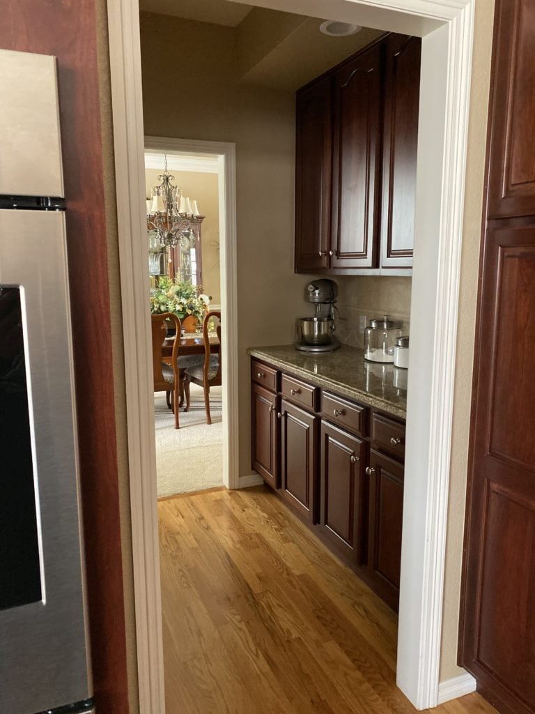kitchen before cherry cabinets (2)