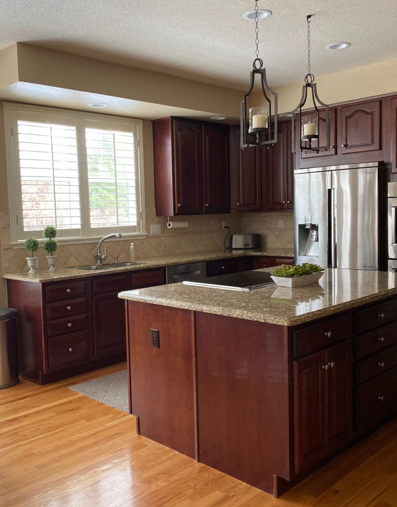 kitchen before cherry cabinets (3)