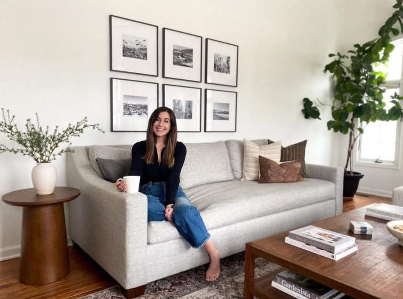 Jenna Christian blog, Sherwin Williams Alabaster paint colour on walls in living room, Casual style. Kylie M Edesign