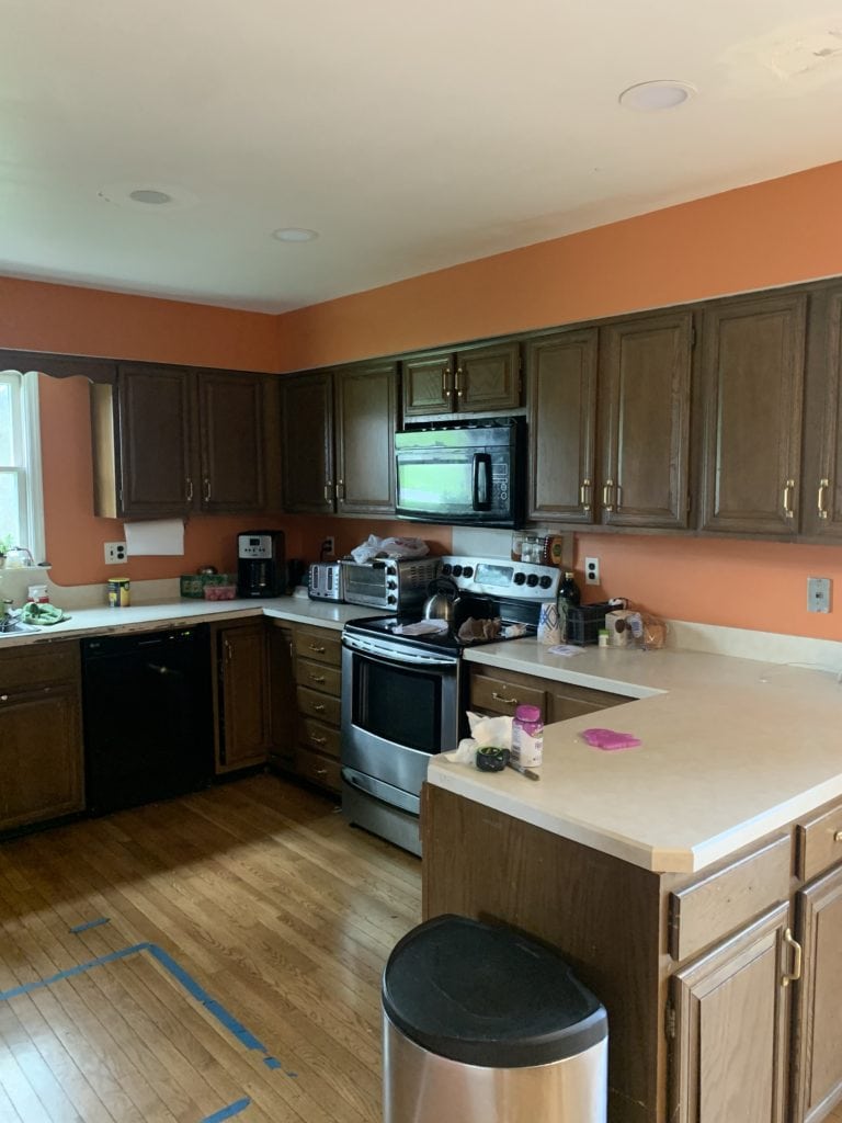kitchen before full remodel with E-design (2)