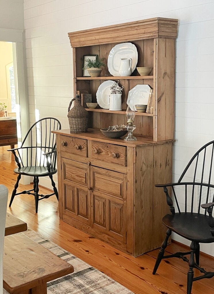 BENJAMIN MOORE WHITE DOVE, SHIPLAP PANELLING ACCENT WALL IN DINING ROOM, PINE BUFFET AND HUTCH, KYLIE M ONLINE PAINT COLOR EXPERT (1)
