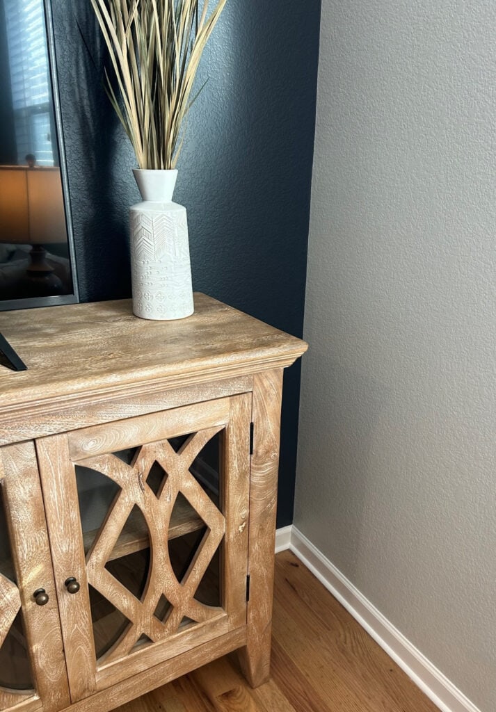 Benjamin Moore Baby Seal dark black blue paint color accent wall, Gray Owl walls