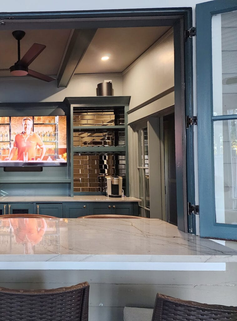 Home bar outside inside