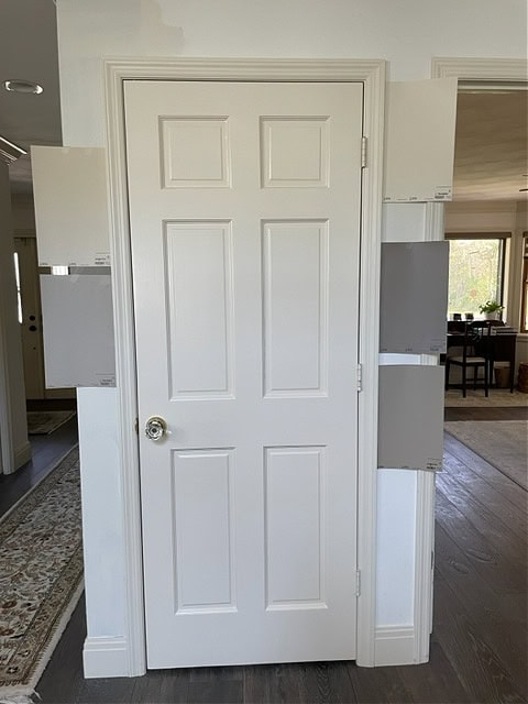 Samplize peel and stick paint samples with Sherwin Williams Antique White painted door and trim (same look for cream cabinets)