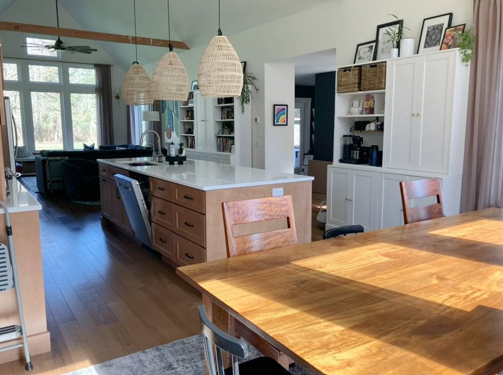 Sherwin Williams Creamy walls with 